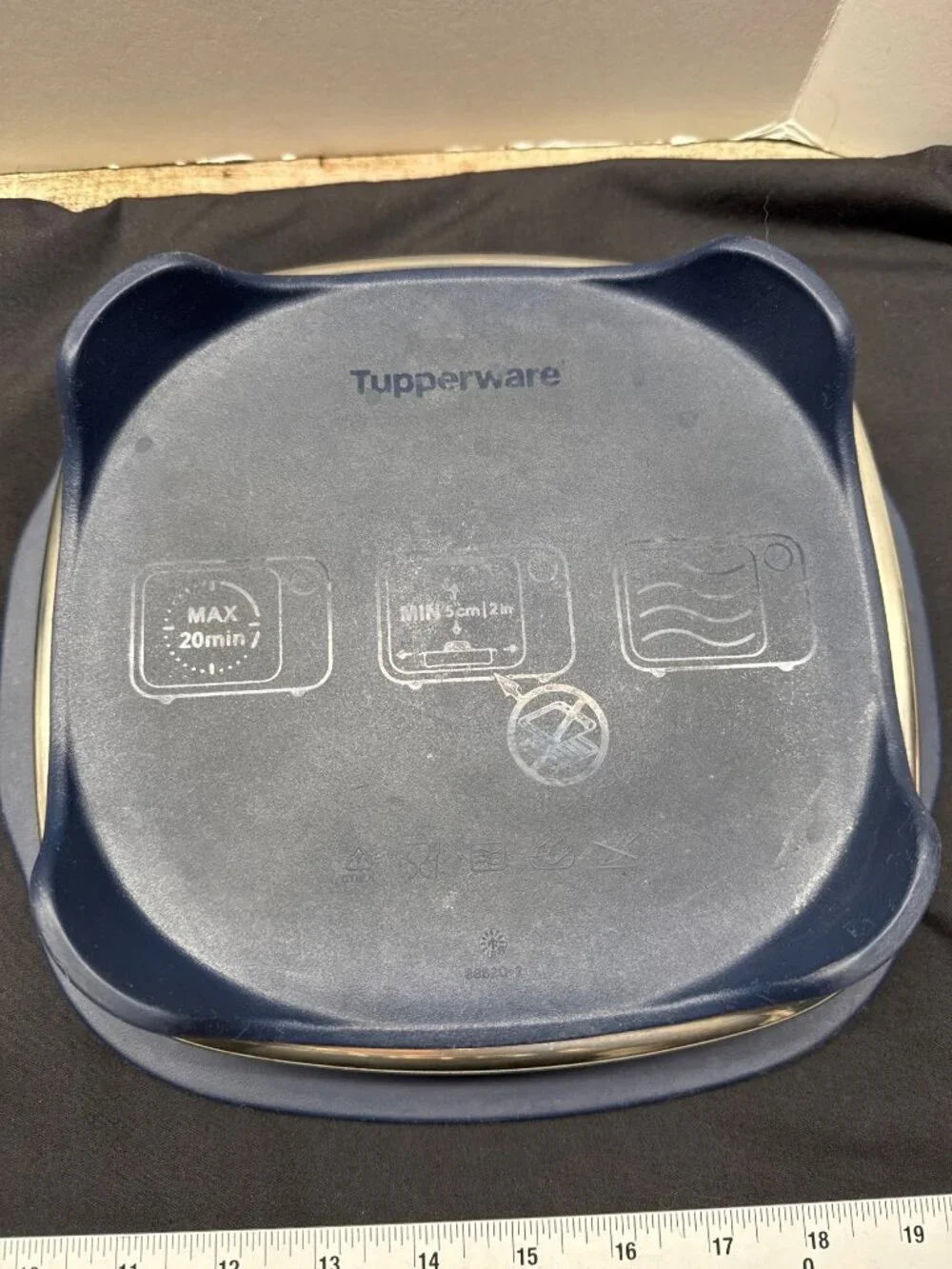 Tupperware MicroPro Series Square Grill Pan Ring Lid 9